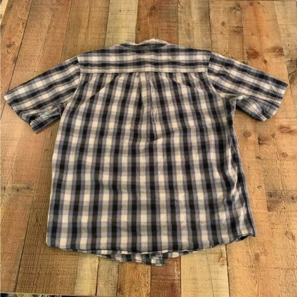 Carhartt Blue and white plaid shirt sleeve button up shirt men’s large - Picture 6 of 7